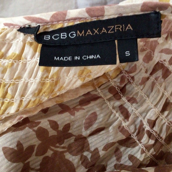 Bcbg Maxazria open back Flowy tie hem top, Small - Picture 8 of 8